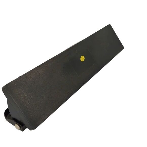 Hole Punch with Padded Handle, 11 Sheet Capacity, Black Adjustable 2-3 - Picture 6 of 13